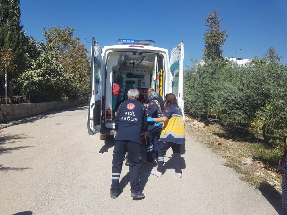 Adıyaman'da Trafik Kazası: Motosikletin arkasındaki kadın düşerek yaralandı  