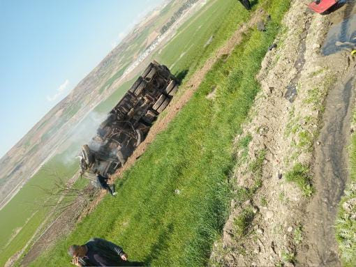 Adıyaman’da Kum Yüklü Kamyon, 2 Tıra Çarptı: 1 Ölü, 1 Yaralı